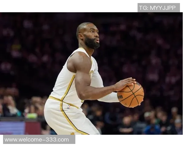 末节狂砍14分杰伦布朗全场25投11中斩获31分9篮板2助攻2封盖表现出色